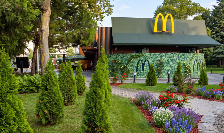 Amenajare peisagistică McDonald's